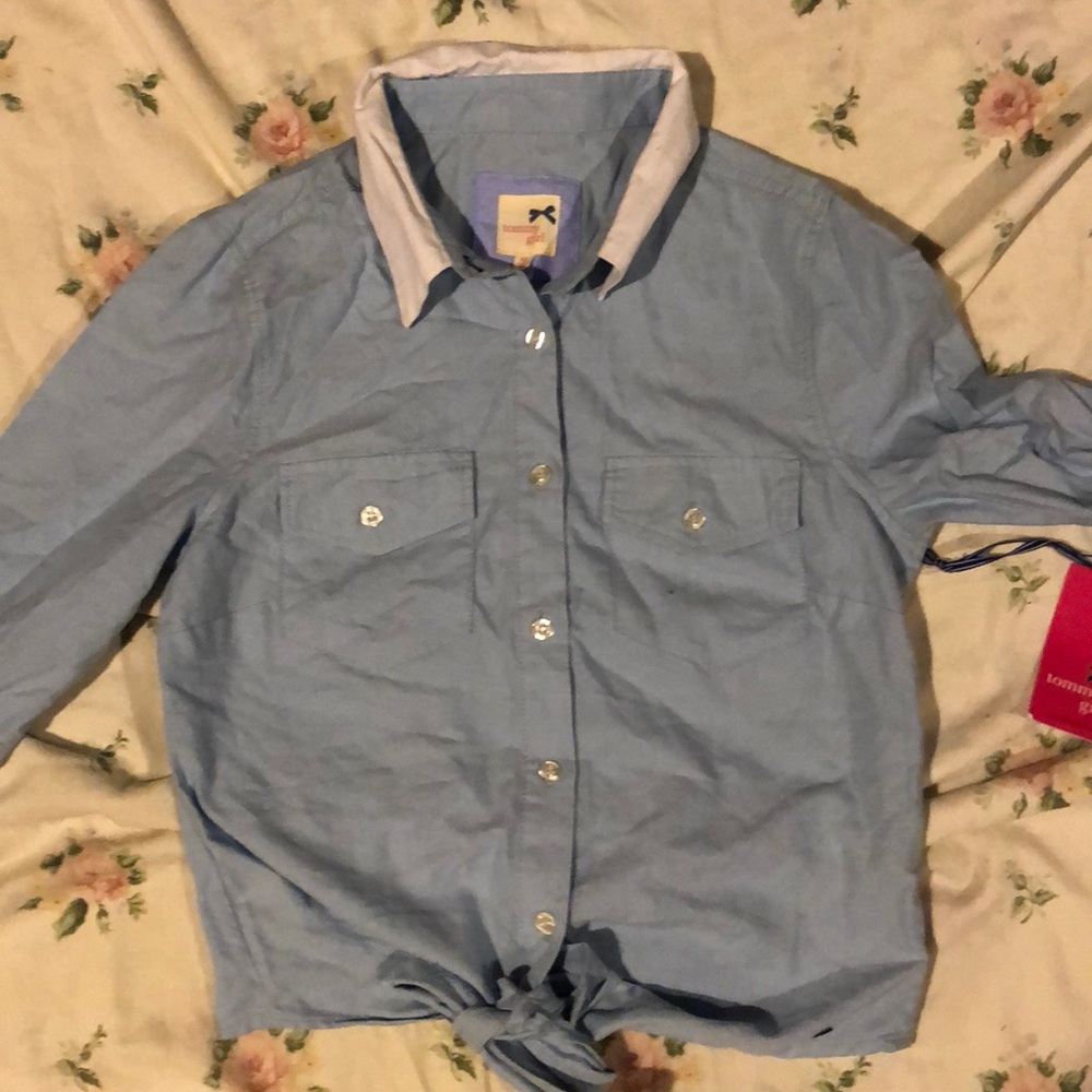 Tommy girl tie knot button up
